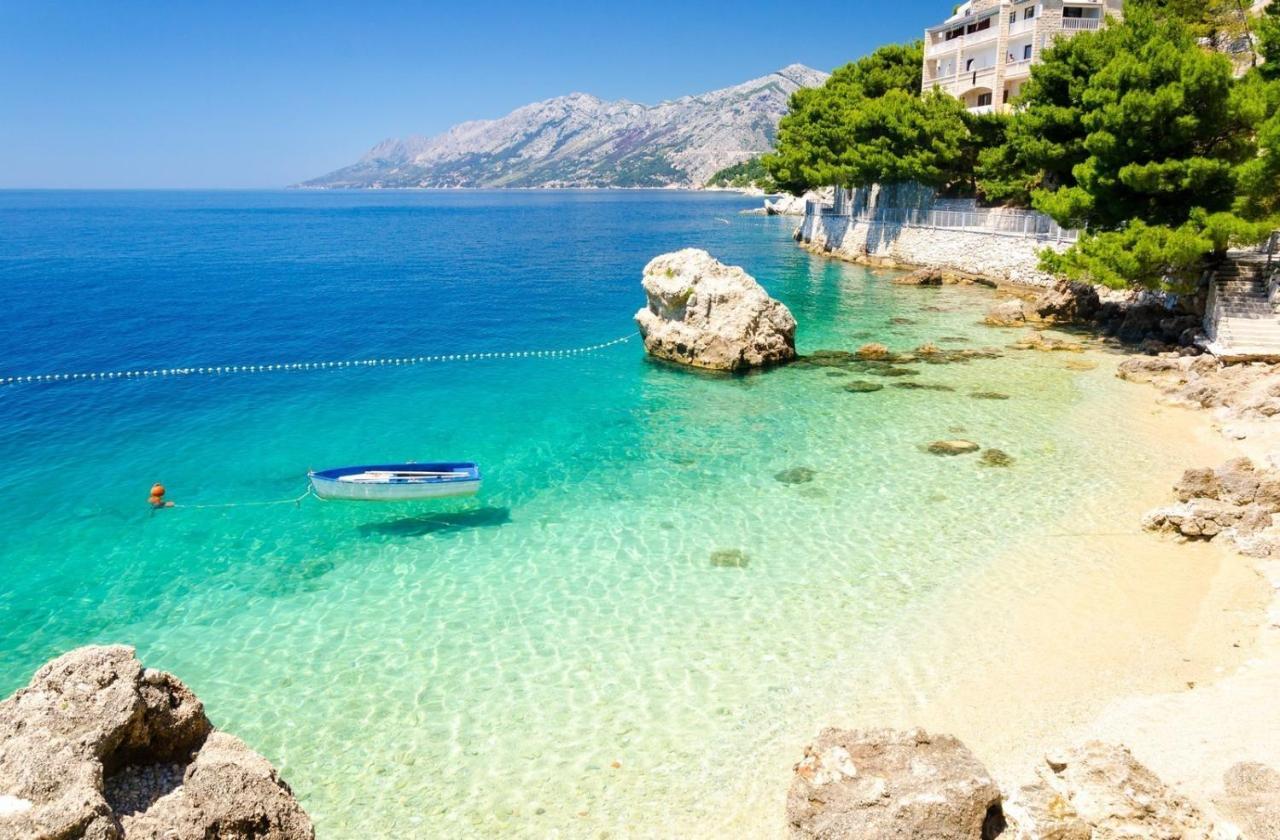 Aurora Beachfront Luxury Rooms&Suites بريلا المظهر الخارجي الصورة