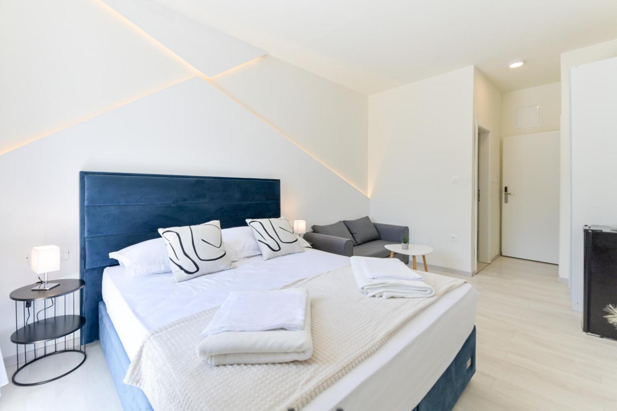 Aurora Beachfront Luxury Rooms&Suites بريلا المظهر الخارجي الصورة