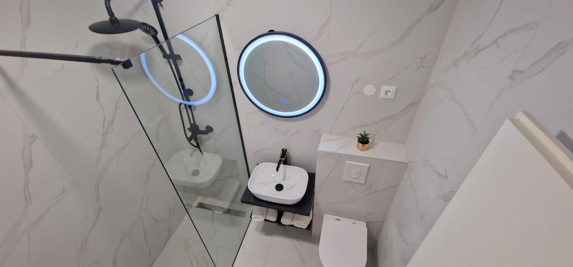 Aurora Beachfront Luxury Rooms&Suites بريلا المظهر الخارجي الصورة